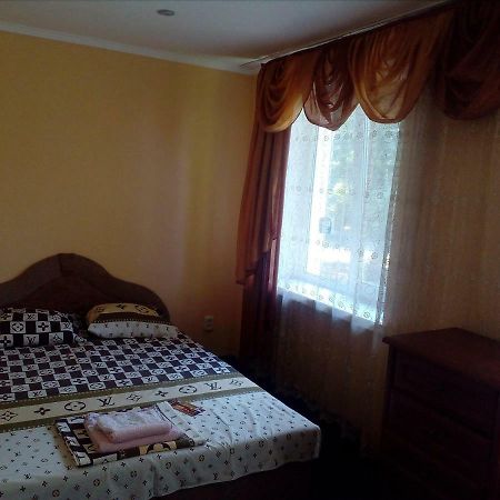 Imperial Hotel Krivoy Rog Bagian luar foto